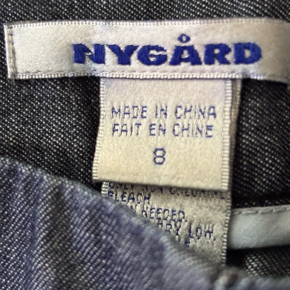 Peter Nygard Women's Wide-Leg dressy denium Jeans! Super light weight. - Picture 2 of 5